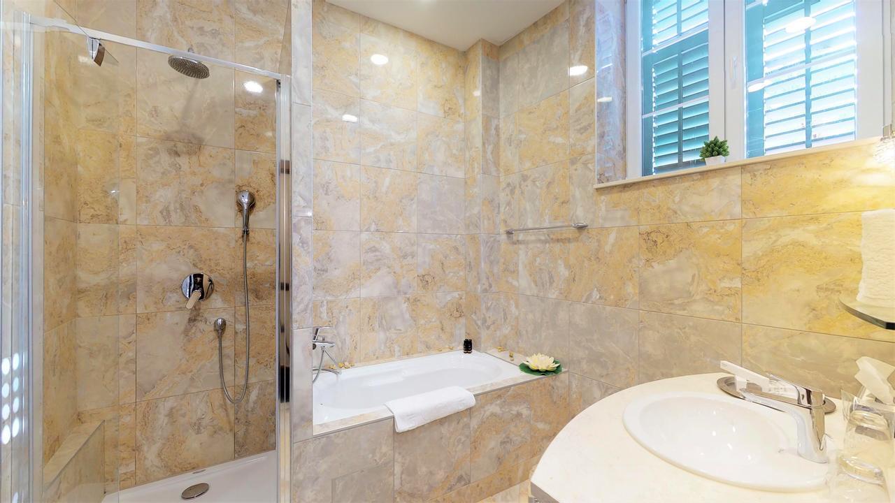 Historic Boutique Hotel Cattaro Екстериор снимка