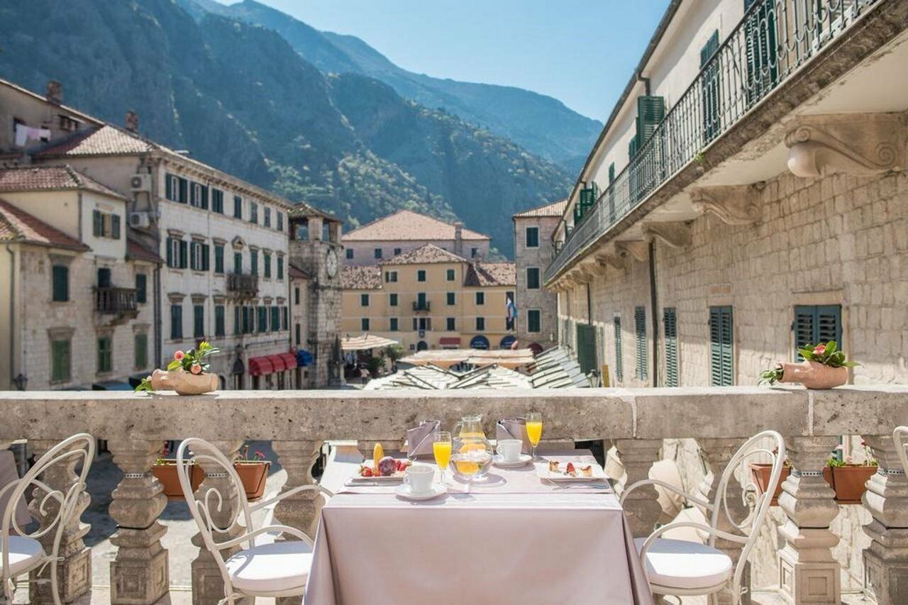 Historic Boutique Hotel Cattaro Екстериор снимка